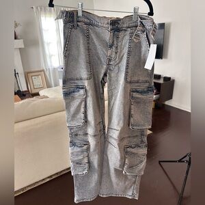 Women’s Stonewashed Cargo Pants
